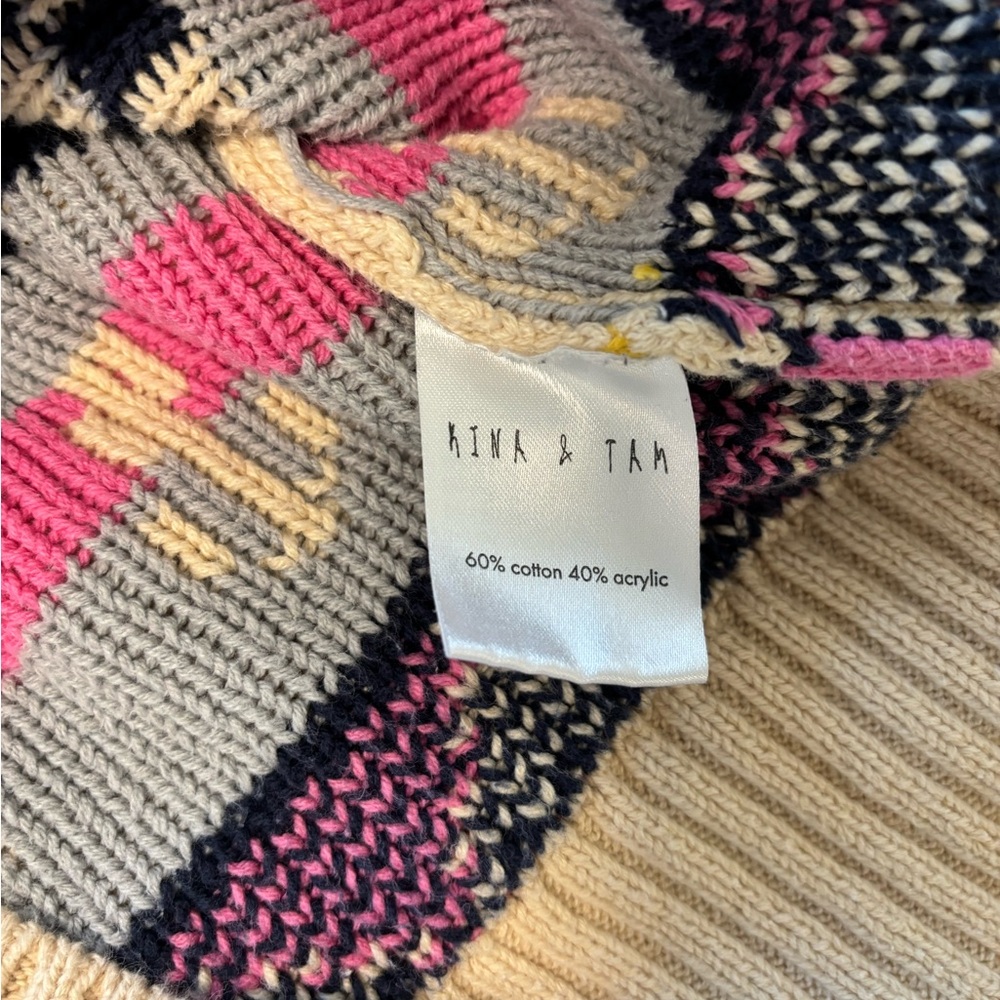 Kina and Tam Duck Goose Sweater - Picture 8 of 8